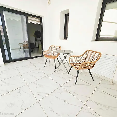 Alexander Trikallon Str Lägenhet Nicosia