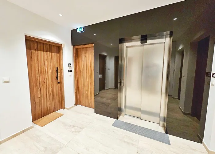 Alexander Trikallon Str Apartmán *